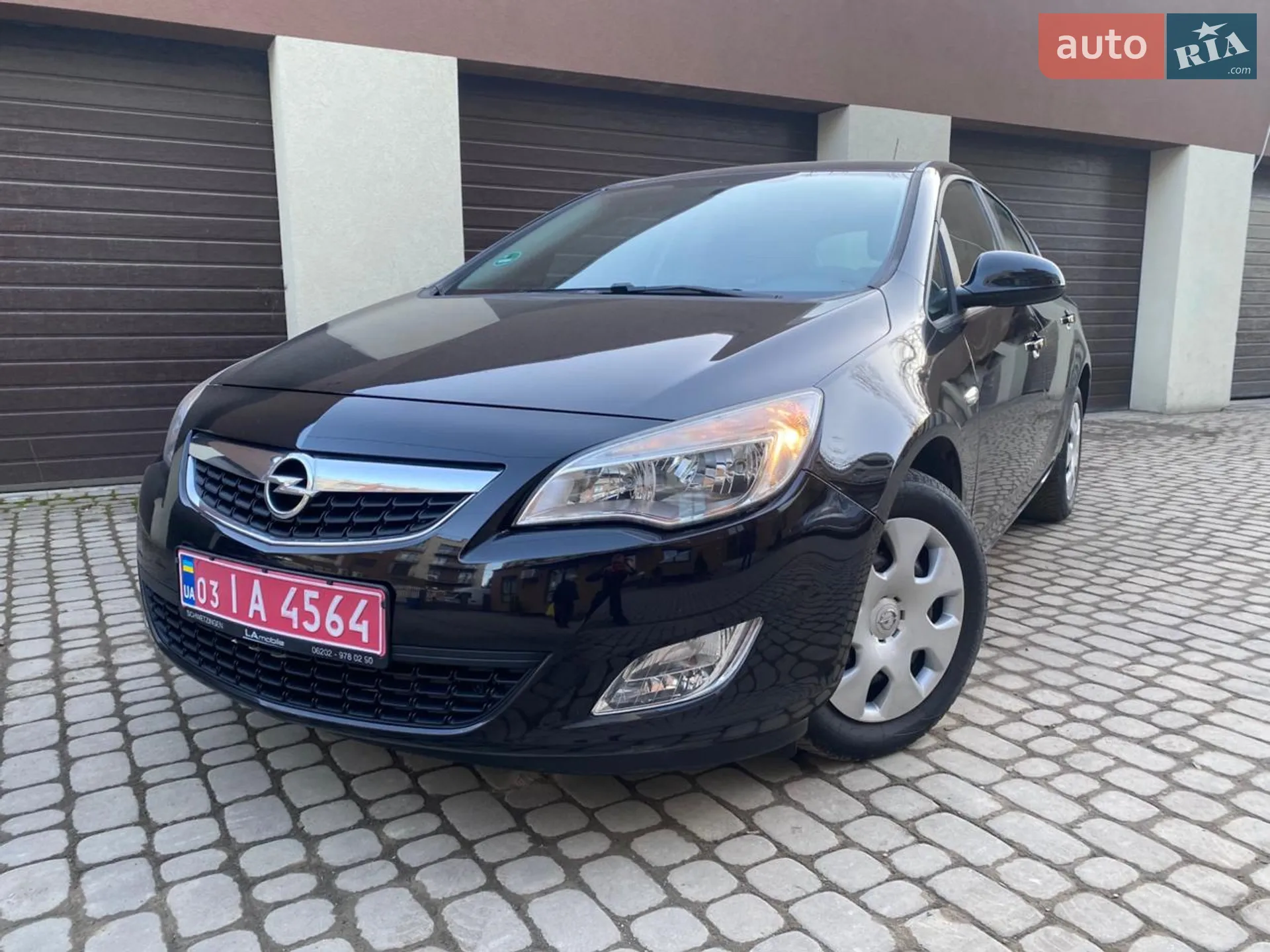 2010 Opel Astra - фото 1
