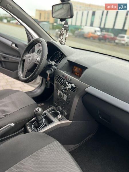 Хэтчбек Opel Astra 2005 в Хмельницком