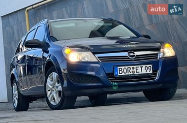 Универсал Opel Astra 2009 в Дрогобыче