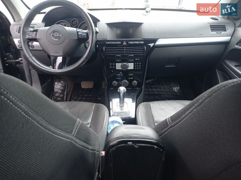 Седан Opel Astra 2007 в Черкасах фото 2 Седан Opel Astra 2007 в Черкасах