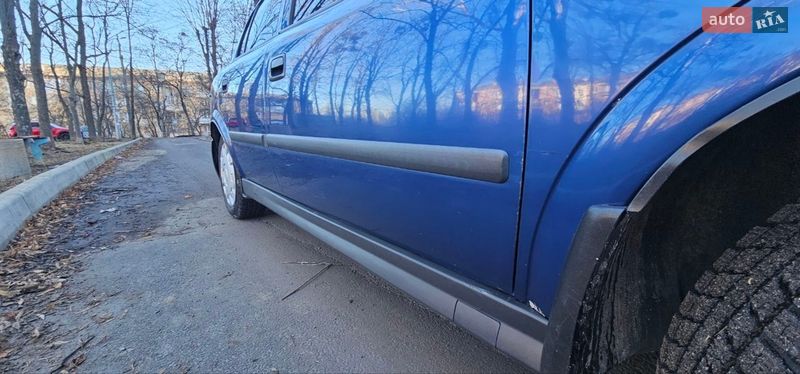 Седан Opel Astra 2006 в Києві