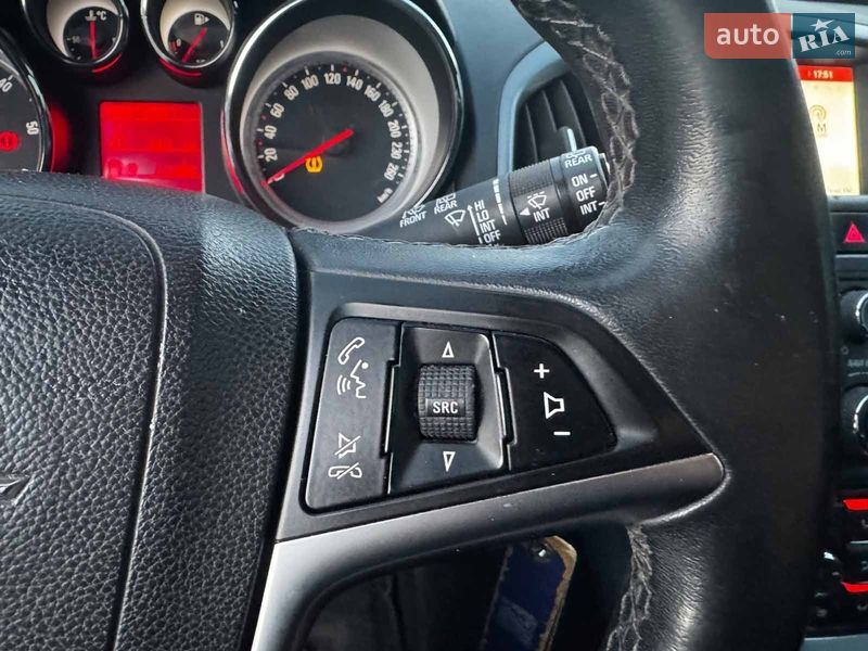 Универсал Opel Astra 2014 в Киеве