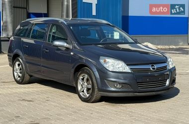 Универсал Opel Astra 2009 в Ровно
