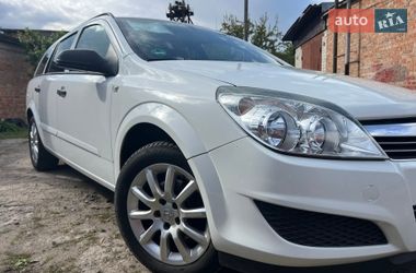 Універсал Opel Astra 2010 в Ніжині