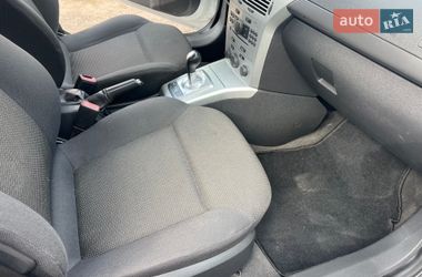 Універсал Opel Astra 2010 в Ніжині