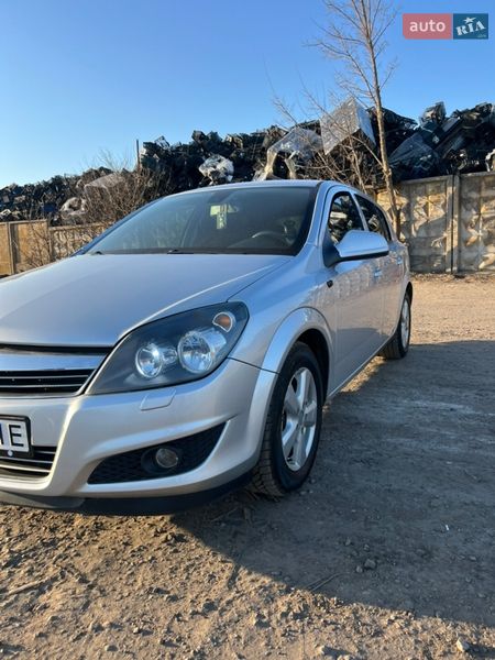 Хэтчбек Opel Astra 2009 в Хмельницком