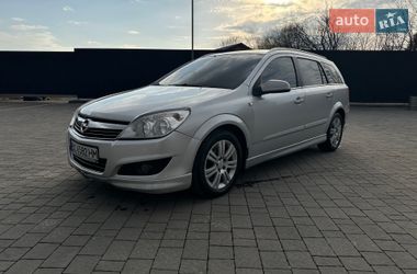 Универсал Opel Astra 2009 в Самборе