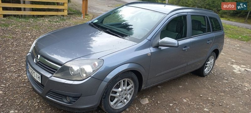 Универсал Opel Astra 2006 в Ровно