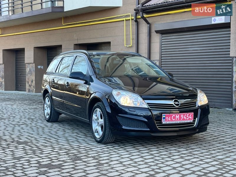 Универсал Opel Astra 2008 в Надворной