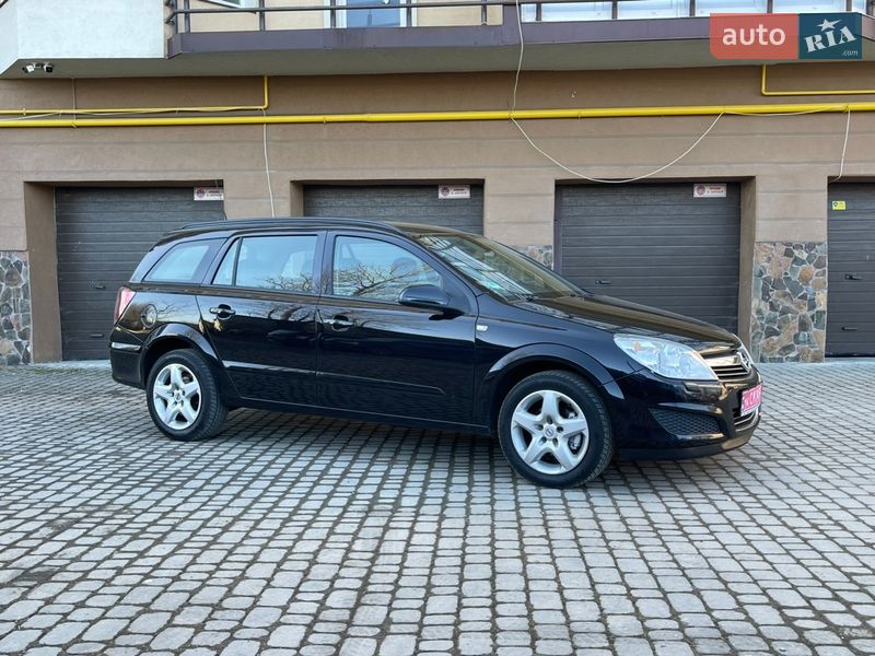 Универсал Opel Astra 2008 в Надворной