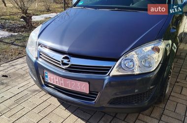Универсал Opel Astra 2009 в Чернобае