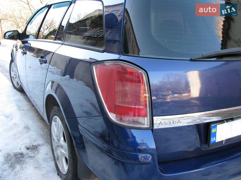 Универсал Opel Astra 2009 в Вишневце