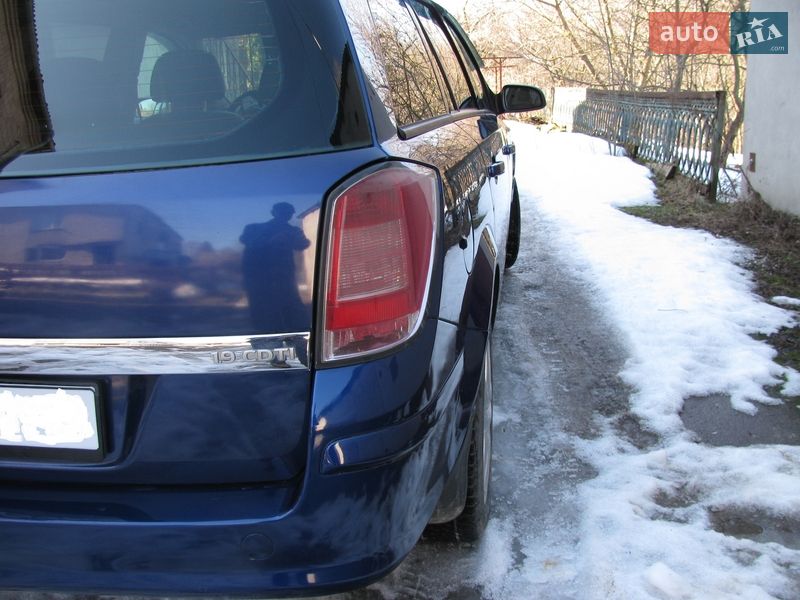 Универсал Opel Astra 2009 в Вишневце
