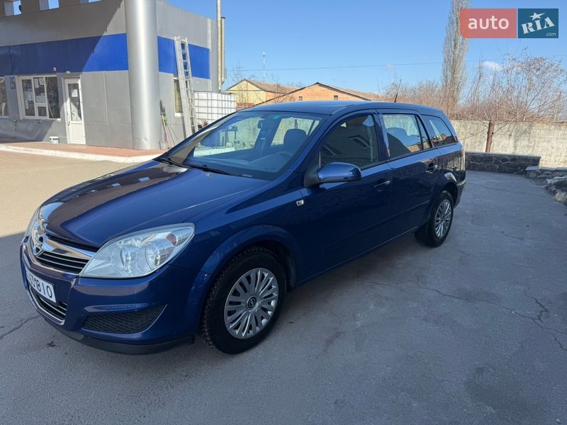Універсал Opel Astra 2007 в Лубнах