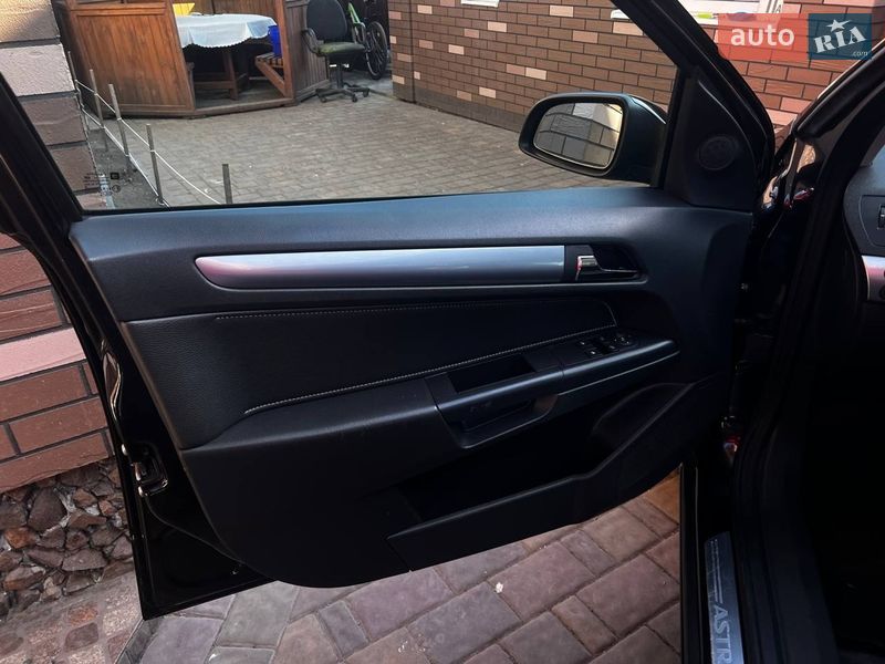 Хэтчбек Opel Astra 2008 в Луцке