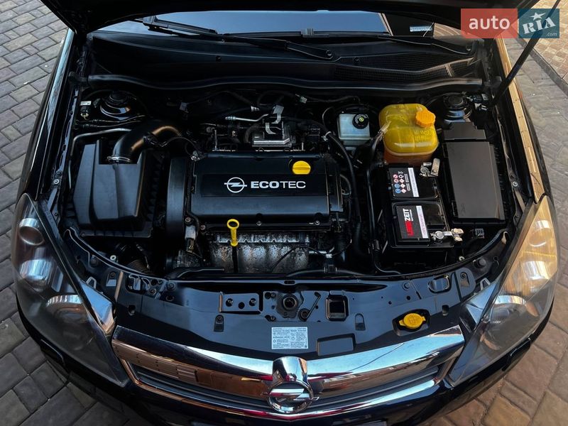 Хэтчбек Opel Astra 2008 в Луцке