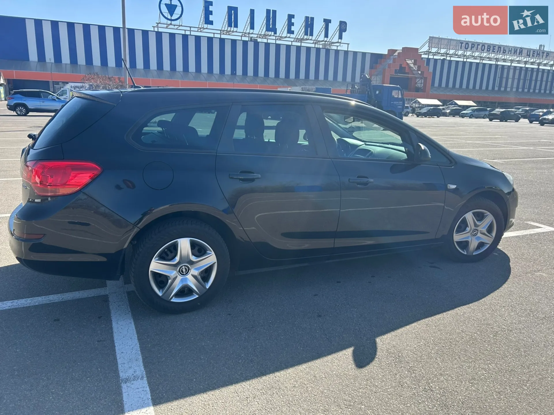 2011 Opel Astra - мініатюра 10
