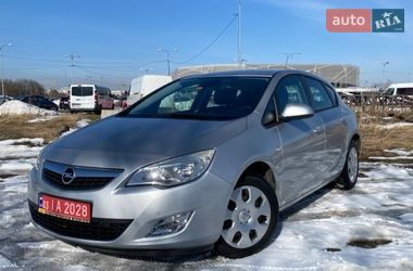 Хэтчбек Opel Astra 2011 в Львове