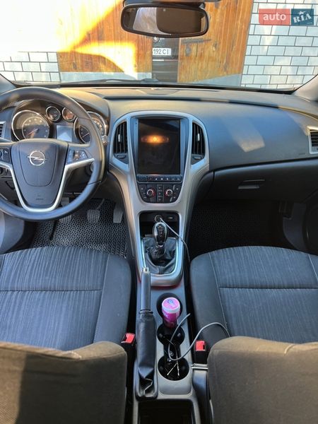 Хетчбек Opel Astra 2010 в Києві фото 16 Хетчбек Opel Astra 2010 в Києві