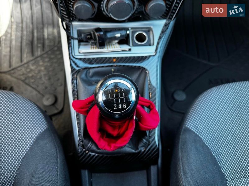 Хэтчбек Opel Astra 2009 в Киеве