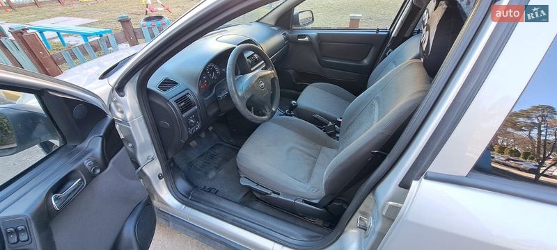 Седан Opel Astra 2007 в Ирпене