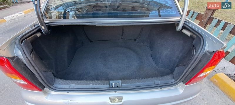 Седан Opel Astra 2007 в Ирпене