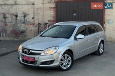 Універсал Opel Astra 2010 в Калуші