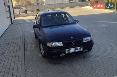 Седан Opel Astra 1993 в Рівному