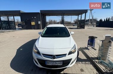 Универсал Opel Astra 2014 в Тернополе
