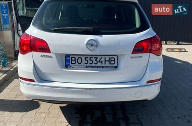 Универсал Opel Astra 2014 в Тернополе