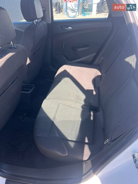 Универсал Opel Astra 2014 в Тернополе