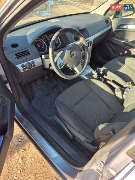 Хетчбек Opel Astra 2008 в Конотопі