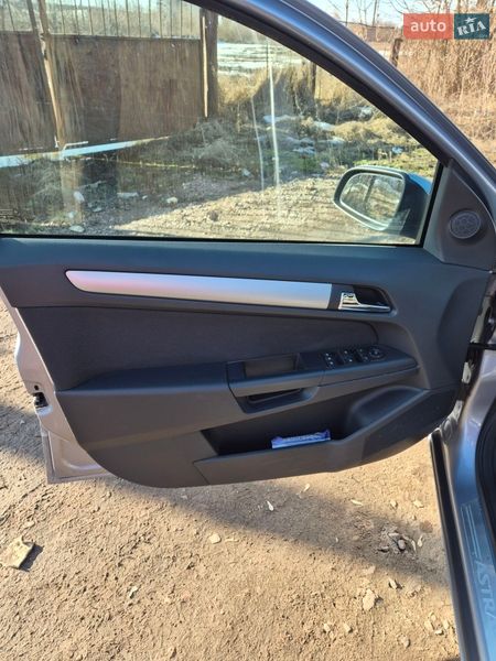 Хетчбек Opel Astra 2008 в Конотопі