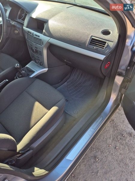 Хетчбек Opel Astra 2008 в Конотопі