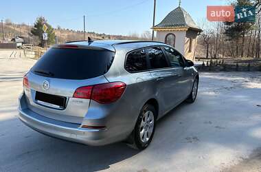 Універсал Opel Astra 2014 в Львові