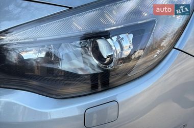 Универсал Opel Astra 2014 в Львове