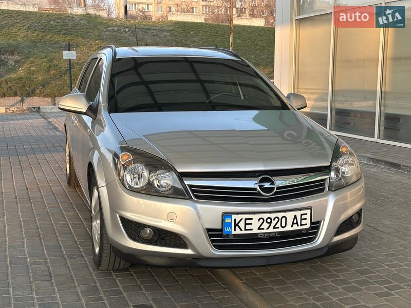 Універсал Opel Astra 2012 в Дніпрі фото 17 Універсал Opel Astra 2012 в Дніпрі