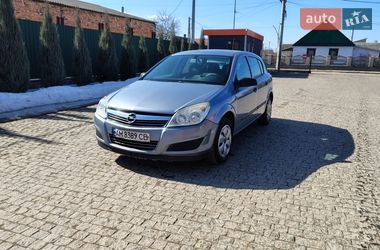 Хетчбек Opel Astra 2007 в Житомирі