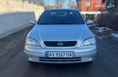 Седан Opel Astra 2008 в Малині