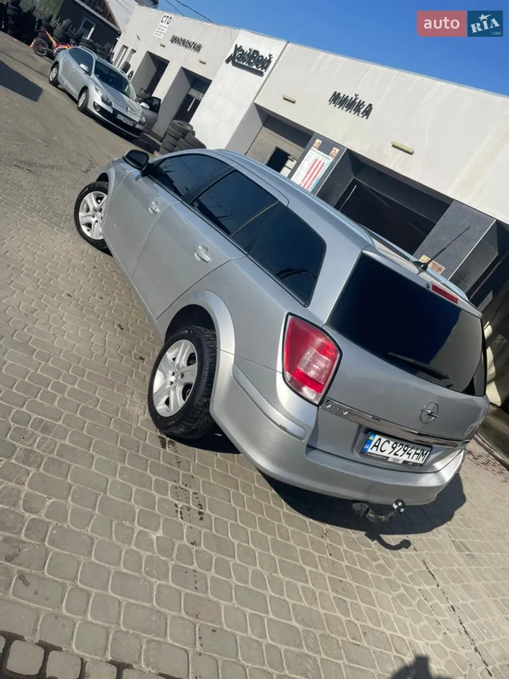 2010 Opel Astra - мініатюра 17