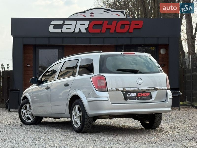 Універсал Opel Astra 2010 в Стрию