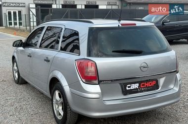 Універсал Opel Astra 2010 в Стрию