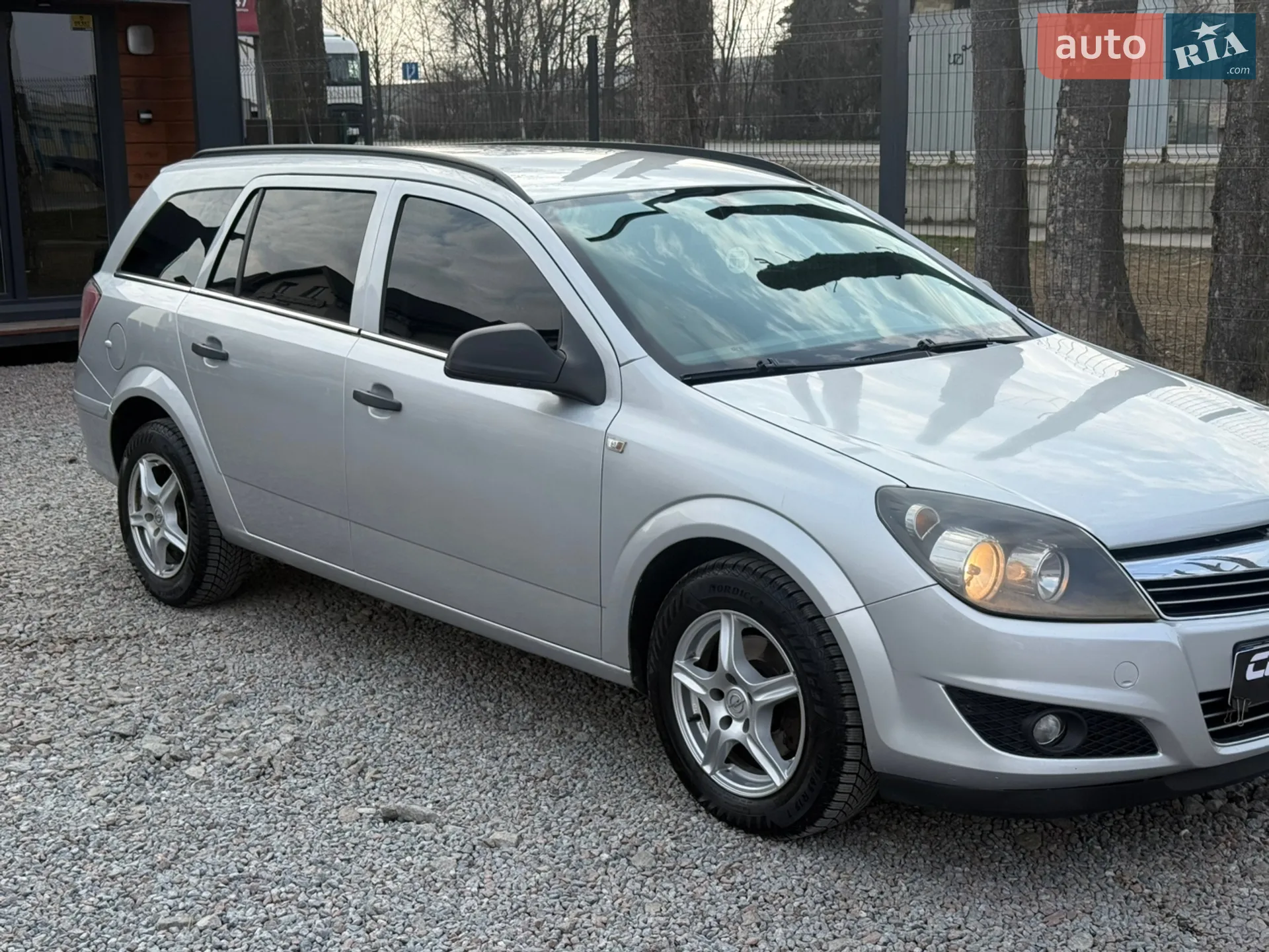 2010 Opel Astra - мініатюра 18