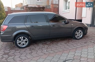 Универсал Opel Astra 2009 в Хмельницком