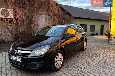 Хэтчбек Opel Astra 2005 в Лысянке