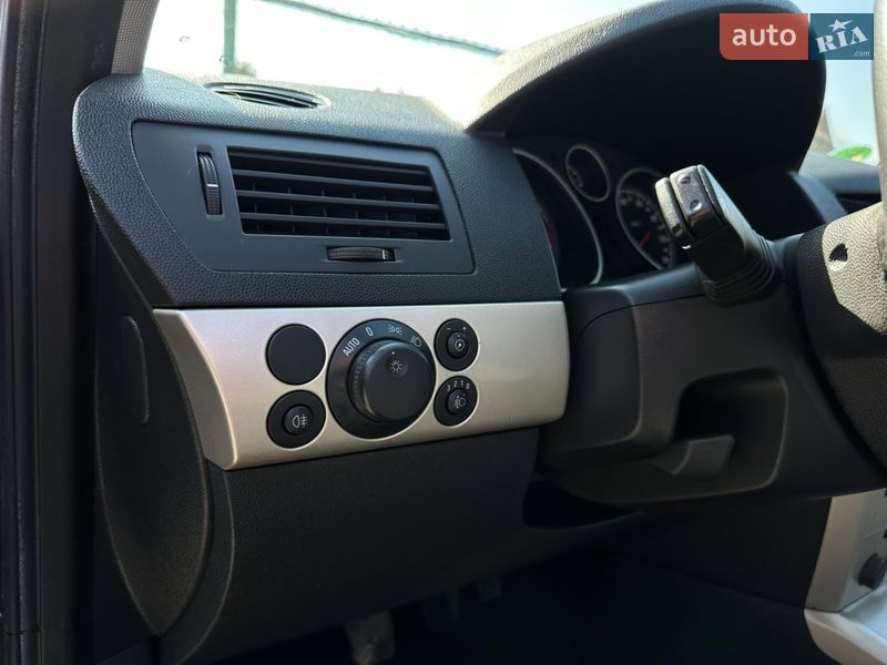 Хэтчбек Opel Astra 2007 в Виннице