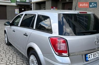 Универсал Opel Astra 2011 в Ивано-Франковске