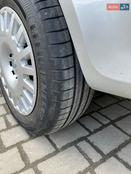 Универсал Opel Astra 2011 в Ивано-Франковске