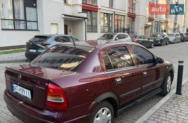 Седан Opel Astra 2008 в Ивано-Франковске
