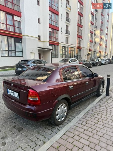 Седан Opel Astra 2008 в Надворной